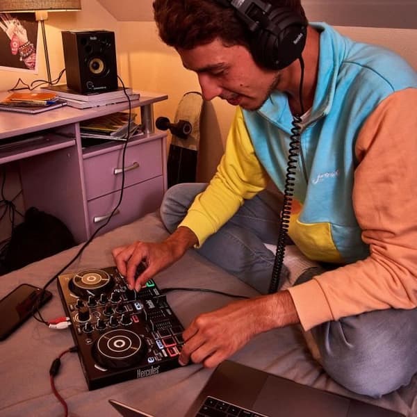HERCULES DJLEARNING KIT MK2 - Alt-i-én DJ-kit til at lære at mixe - Software og tutorials inkluderet