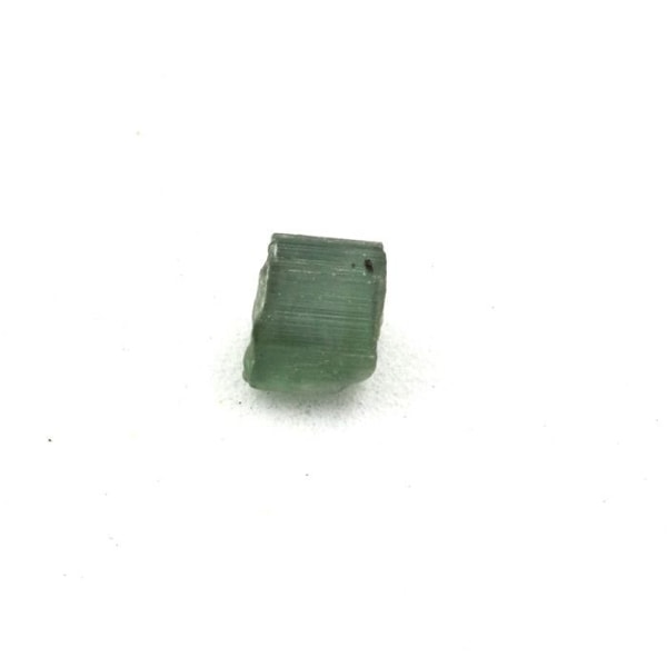 Sten og mineraler. Grøn turmalin. 0,83 ct. Paprok, Nuristan, Afghanistan. Grön
