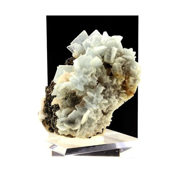 Sten og mineraler. Fluorit, Baryt, Pyrit. 1580,5 ct. La Union, Murcia, Spanien.