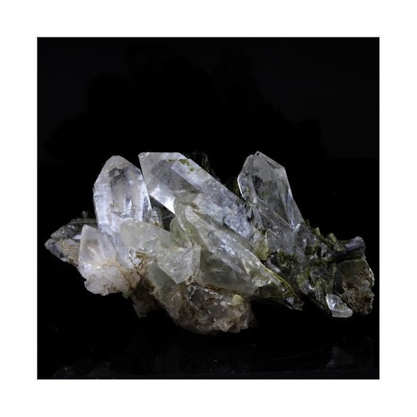 Sten og mineraler. Epidot + Kvarts. 143,0 øre. Saint-Véran, Hautes-Alpes, Frankrig.