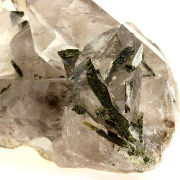 Quartz + Epidote 1780,0 karat Flerfärgad