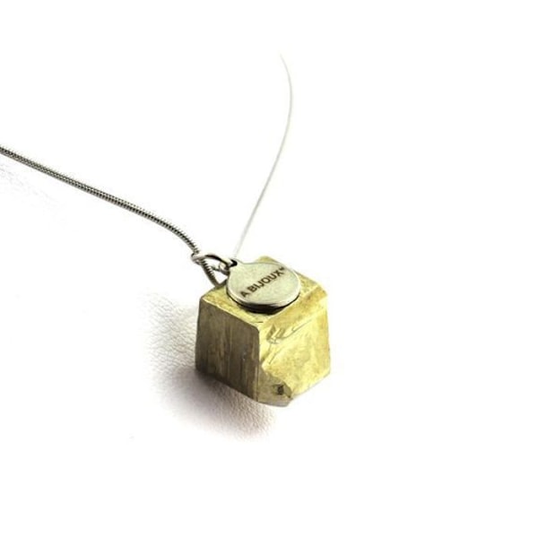 Raw Pyrite kaulakoru 34,5 karaattia Guld