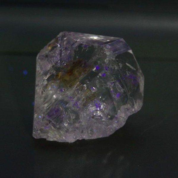 Sten og mineraler. Kvarts Petroleum. 11,65 øre. Balochistan, Pakistan.