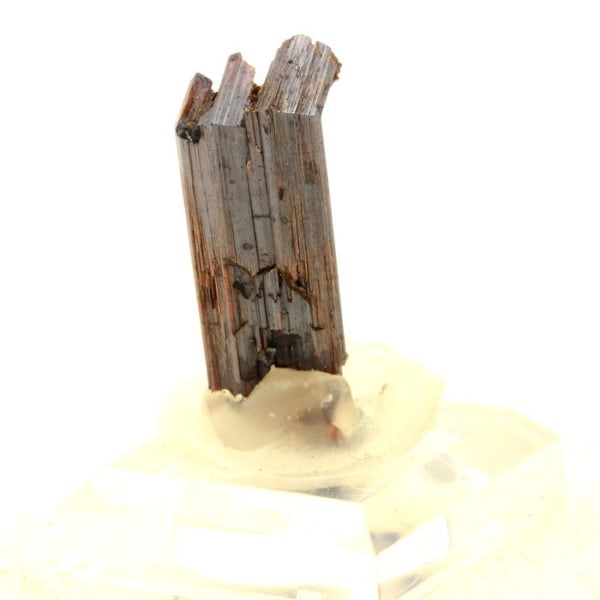 Stenar och mineraler. Rutil. 36,0 ct. Madagaskar.
