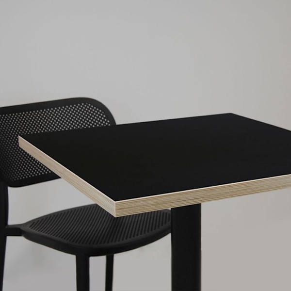 Bord 70 x 70 cm - Rund model, sorte trækanter Svart