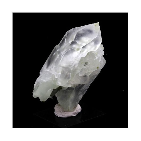 Sten og mineraler. Kvarts med Byssolite + Epidote indeslutninger. 71,0 ct. Envers de Chamrousse, Isère, Frankrig.
