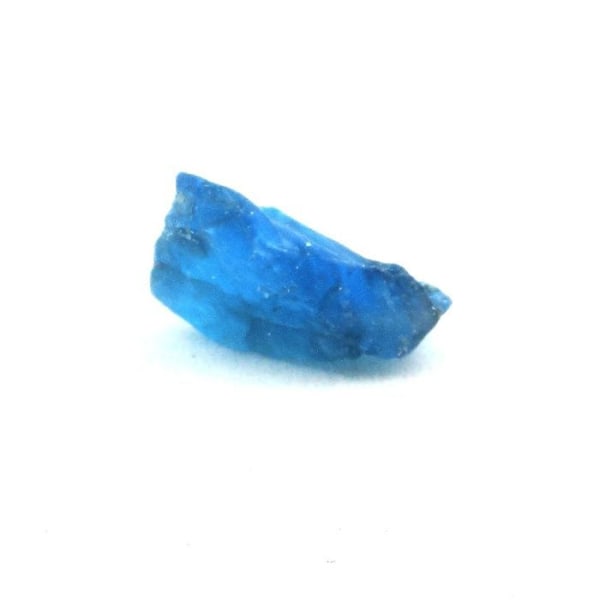 Stenar och mineraler. Neonblå apatit. 1,93 cent. Betroka, Anosy, Madagaskar. Blå