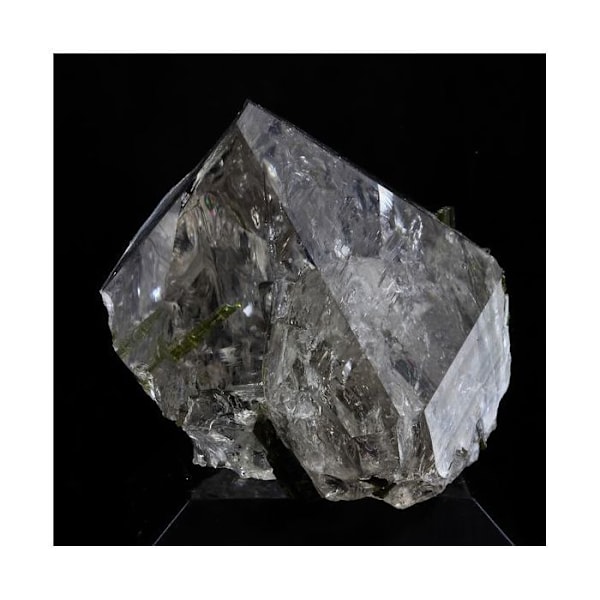 Kivet ja mineraalit. Smoky Quartz + Epidote. 164,0 senttiä. Grandes Roussesin vuoristo, Isère, Ranska.