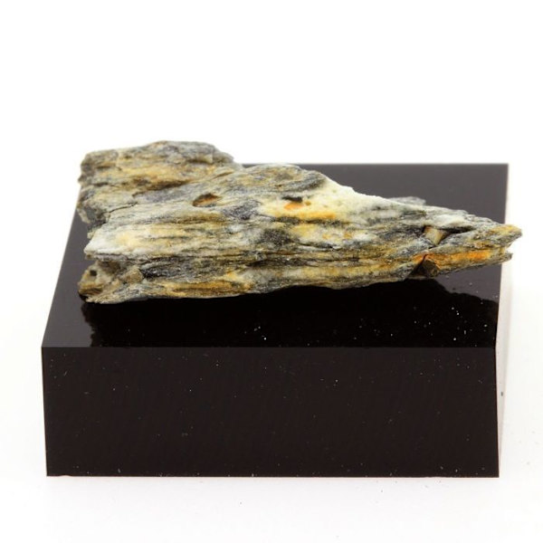 Chromite + Pyrite 20,5 karat Flerfärgad