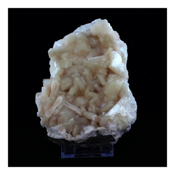 Kivet ja mineraalit. Stilbite. 3900,0 ct. Jalgaon, Maharashtra, Intia.