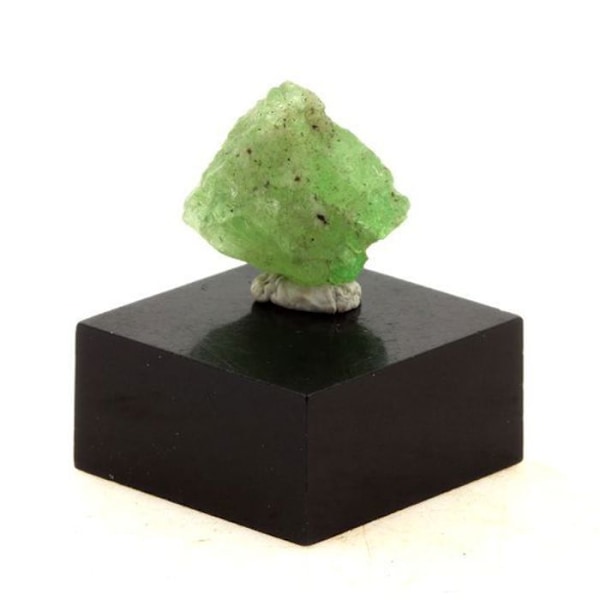 Sten og mineraler. Tsavorite granat. 9,5 ct. Manyara-regionen, Tanzania. Röd