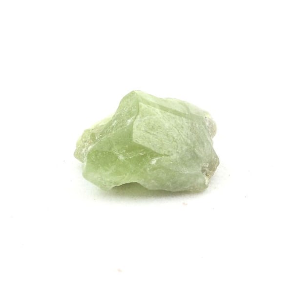 Kivet ja mineraalit. Peridootti. 5,57 ct. Almklovdalen, Vanylven, Norja.