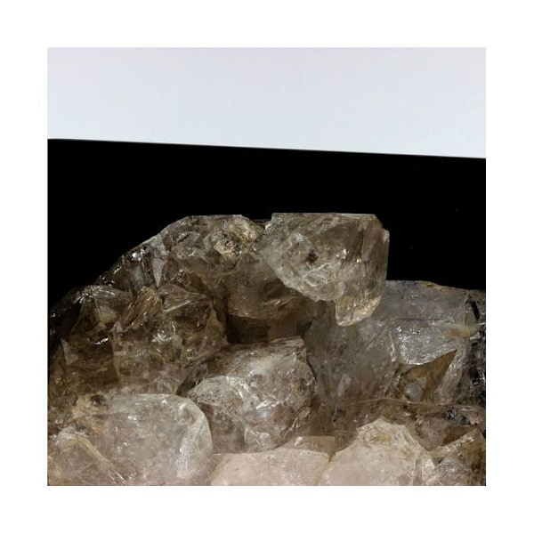 Sten og mineraler. Kvarts vindue. 3265,1 ct. Allos, Alpes-de-Haute-Provence, Frankrig.