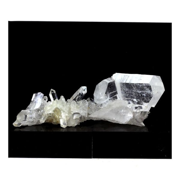 Kivet ja mineraalit. Ame Quartz (haalistuva kvartsi). 656,0 ct. Wama, Afganistan.