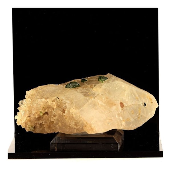 Kivet ja mineraalit. Pollucite + Elbaite-turmaliini. 996,5 ct. Paprok, Afganistan.