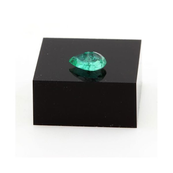 Emerald 0,71 karat Grön