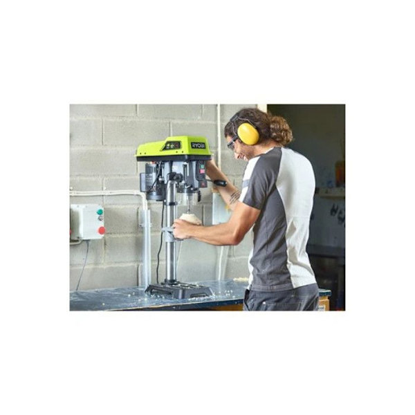 RYOBI - 5-gears 390 W boremaskine - hastighed fra 510 til 2.430 o/min - 127 mm svanehals - 13 mm nøglepatron - RDP102L Grön