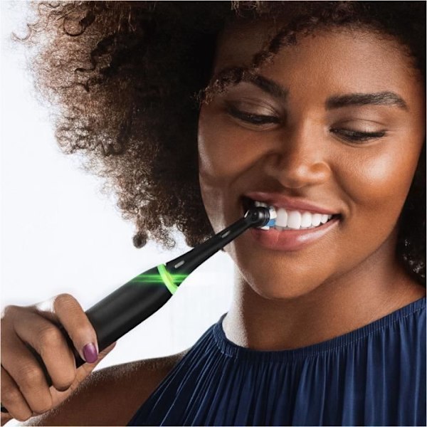 ORAL-B iO5 tilsluttet elektrisk tandbørste - sort - Bluetooth, 1 børstehoved og 1 rejsetaske Svart