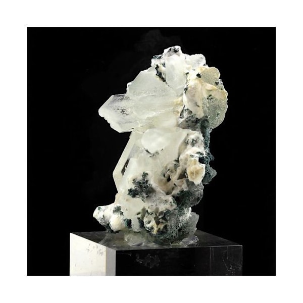 Sten og mineraler. Mordenit + Baryt. 545,5 øre. Jalgaon District, Maharashtra, Indien..