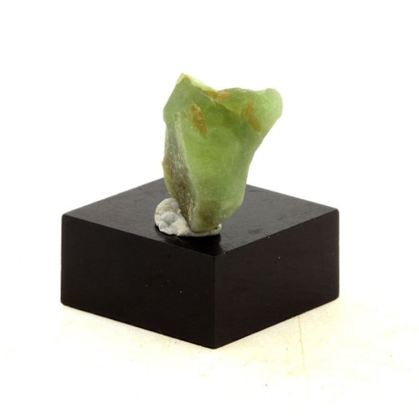 Sten og mineraler. Peridot. 13,53 øre. Skardu-distriktet, Baltistan, Pakistan.