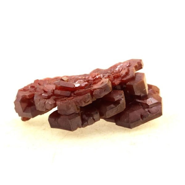 Sten og mineraler. Vanadinit. 86,0 ct. Mibladen Mining District, Midelt, Marokko.