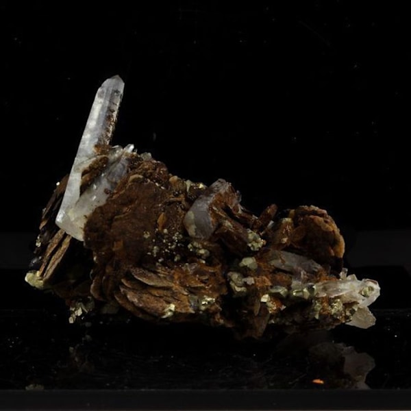 Sten og mineraler. Siderit + Kvarts + Pyrit. 271,55 øre. Saint-Pierre-de-Mésage, Frankrig.