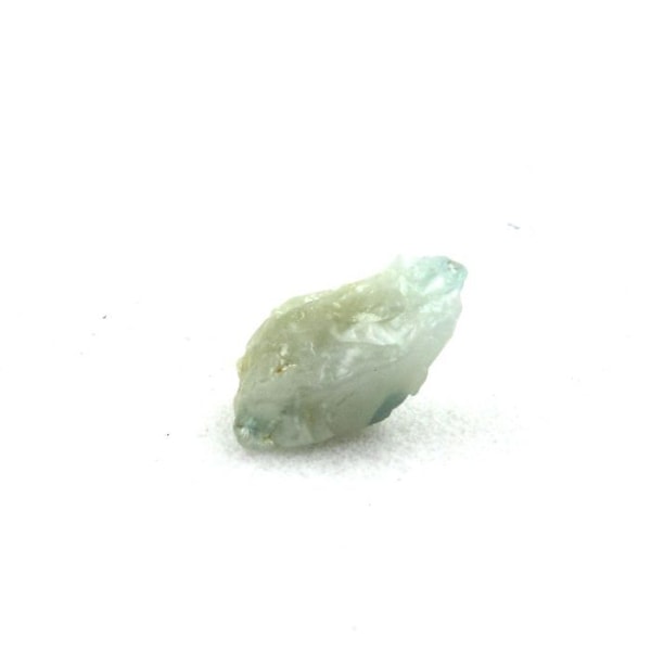 Kivet ja mineraalit. Aleksandriitti. 0,425 ct. Manyarajärvi, Arushan alue, Tansania.