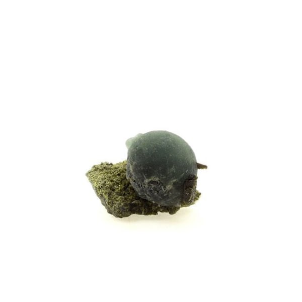 Stenar och mineraler. Prehnite + Epidot. 627,5 cent. Diamonkara, Kayes, Mali.