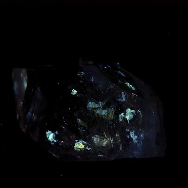 Stenar och mineraler. Quartz Petroleum. 9,20 cent. Balochistan, Pakistan.