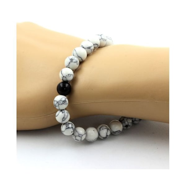 Sten og mineraler. Howlite Beads Armbånd + Sort Agat 8 mm. Fremstillet i Frankrig. vit svart