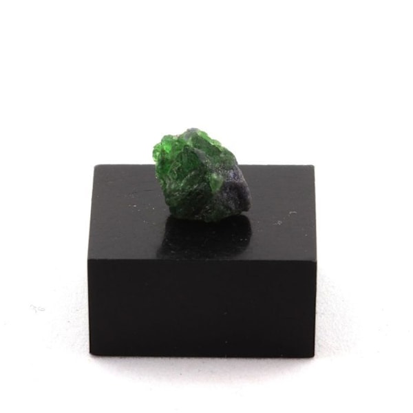 Stenar och mineraler. Tsavorite granat. 2,75 ct. Manyara-regionen, Tanzania. Grön