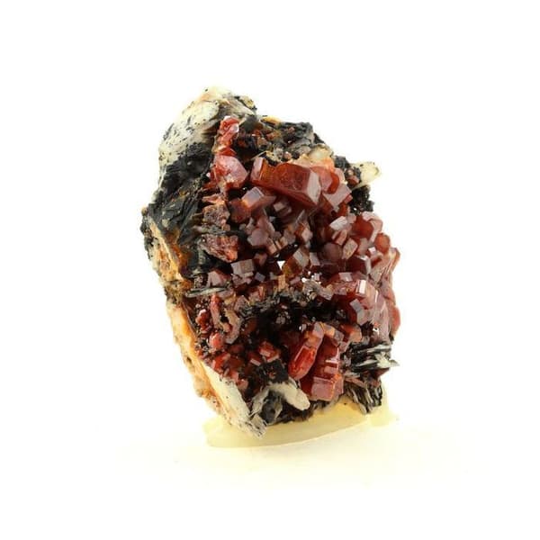 Sten og mineraler. Vanadinit. 1000,0 ct. Mibladen, Marokko.