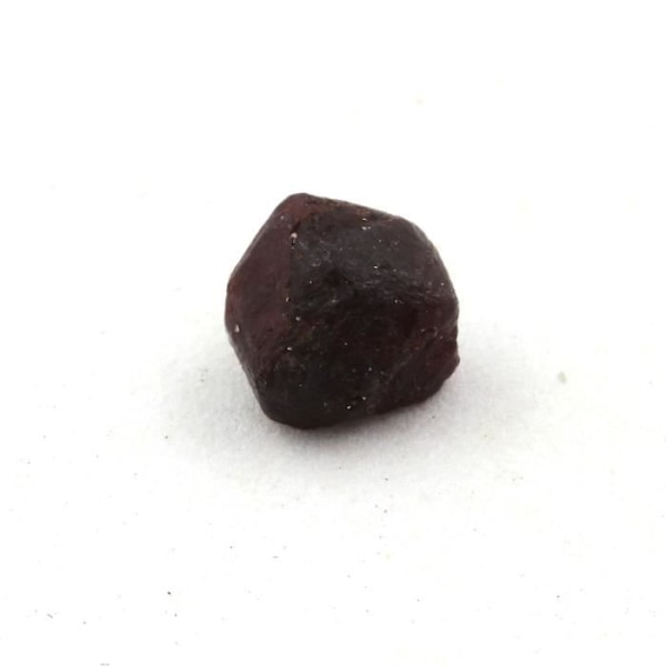 Kivet ja mineraalit. Granaatti. 3,56 ct. Skardun alue, Gilgit-Baltistan, Pakistan.