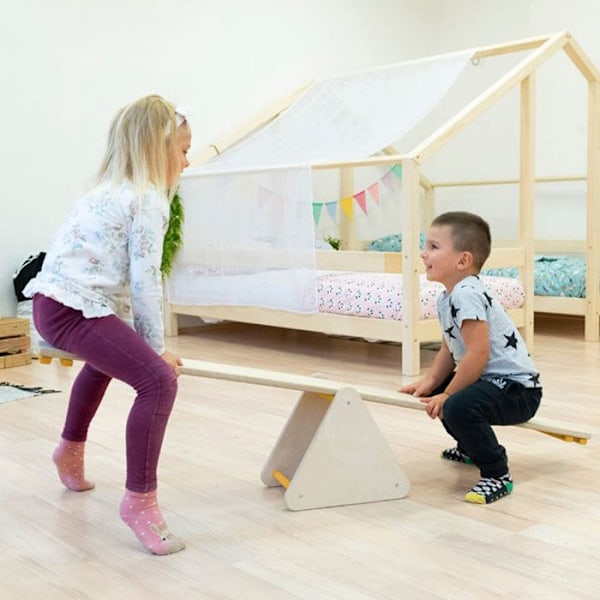 Balancestykke og motorik Montessori i naturligt træ og hvid Vit