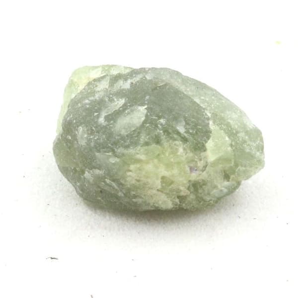 Stenar och mineraler. Peridot. 4,93 ct. Almklovdalen, Vanylven, Norge.