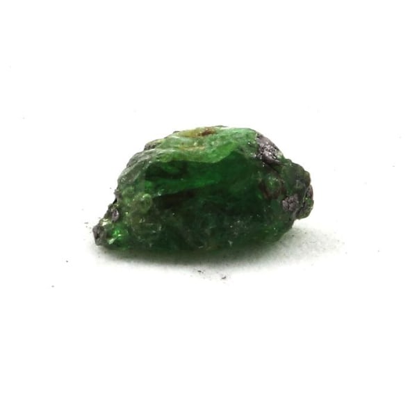 Sten og mineraler. Tsavorite granat. 1,90 øre. Manyara-regionen, Tanzania.