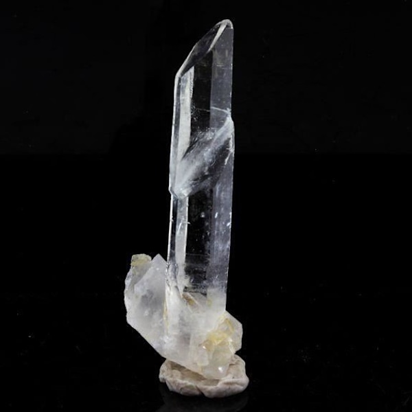 Sten og mineraler. Kvarts. 19,29 ct. La Gardette-minen, Bourg d'Oisans, Isère, Frankrig.