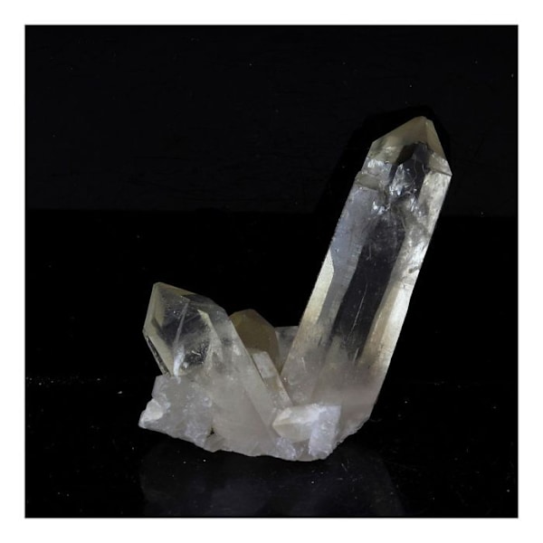 Kivet ja Mineraalit. Savukvartsi. 54,5 ct. Lac Blanc, Alpes d'Huez, Bourg d'Oisans, Isère, Ranska.