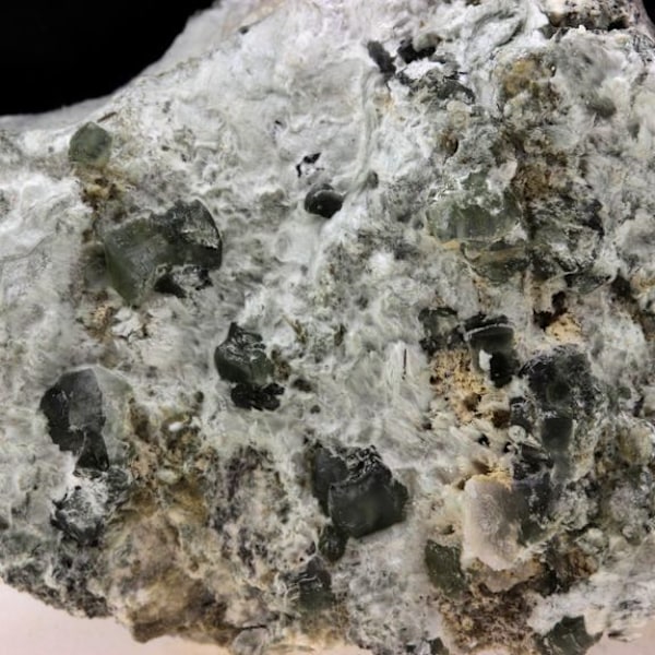 Sten og mineraler - ABIJOUX - Prehnit - 510.0 ct - La Combe de la Selle, Bourg d'Oisans, Frankrig