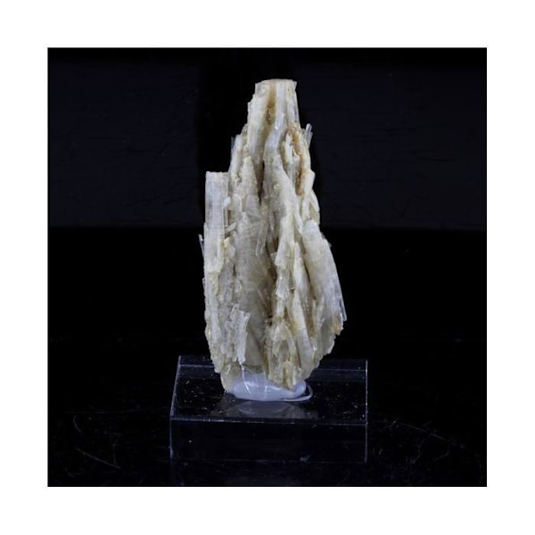 Kivet ja mineraalit. Klinotsoisiitti. 30,0 ct. Marine de Scala, Canari, Haute-Corse, Ranska.