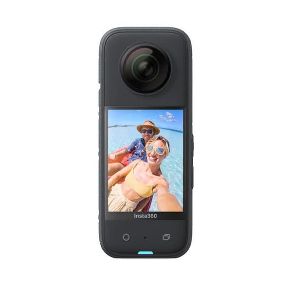 Insta360 X4 urheilukamera musta