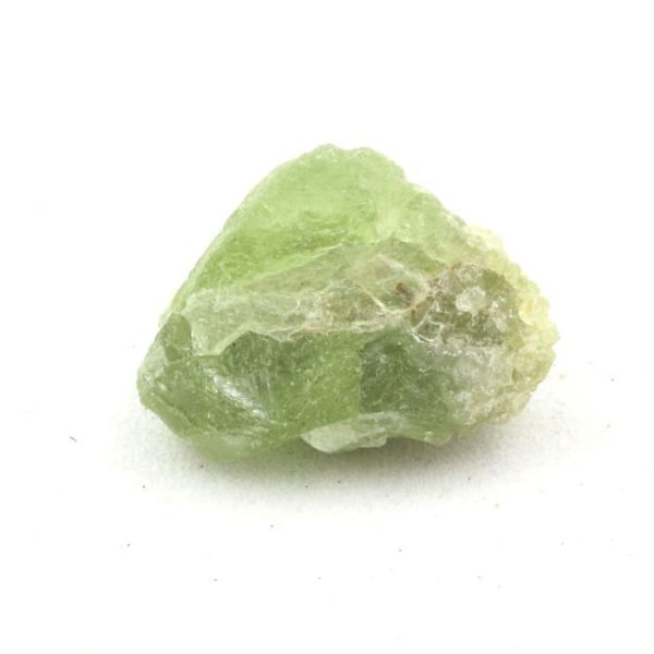 Sten og mineraler. Peridot. 4,81 ct. Almklovdalen, Vanylven, Norge.
