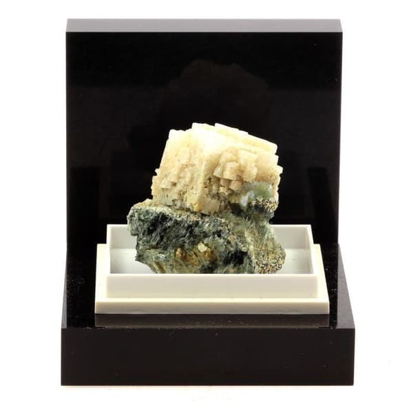 Chabazite 81,6 karaattia