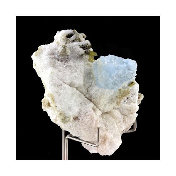 Sten og mineraler. Alkali-beryl + turmalin. 628,0 ct. Deo Darrah, Badakhshan, Afghanistan. Grön