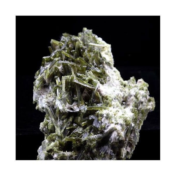 Sten og mineraler. Epidot, Byssolite. 155,0 øre. Chamrousse, Belledonne, Isère, Frankrig..