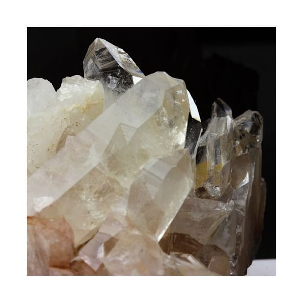 Hyaline quartz 607,8 karat Flerfärgad