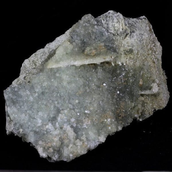 Kivet ja Mineraalit. Prehnite. 6385,0 ct. Saint Christophe en Oisans, Ranska.