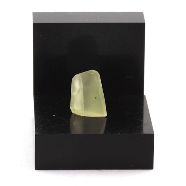 Kivet ja Mineraalit. Spodumene Hiddenite. 4,19 ct. Konarin maakunta, Afganistan.