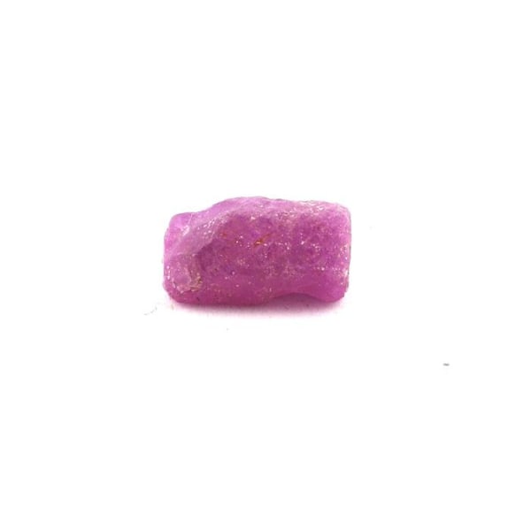 Kivet ja Mineraalit. Rubiini. 4,74 ct. Kiteton piiri, Manyaran alue, Tansania. Röd
