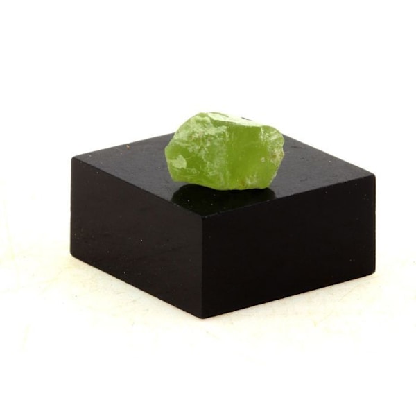 Stenar och mineraler. Peridot. 3,91 ct. Skardu-distriktet, Baltistan, Pakistan.